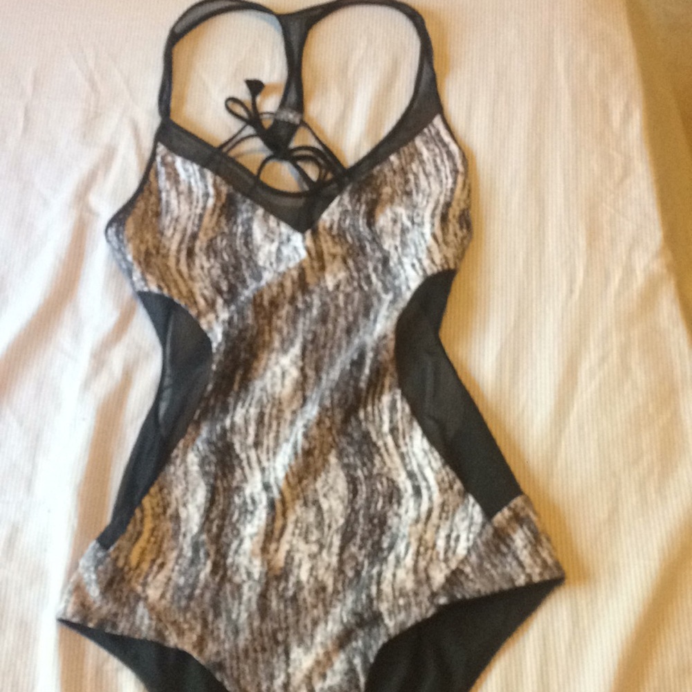 Lululemon swimsuit